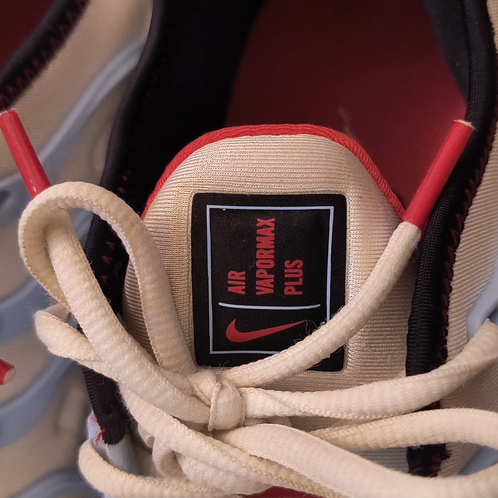 Nike Air VaporMax Plus - White and Red Accents - Picture 6 of 8